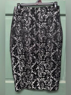 Worthington Black & Silver Jacquard Pencil Skirt